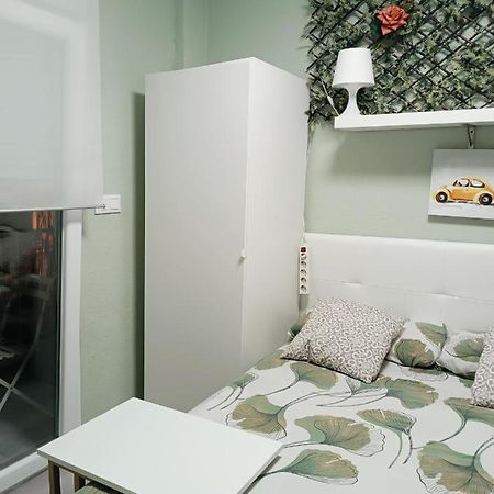 Habitaciones2 Renfe Alicante Luaran gambar