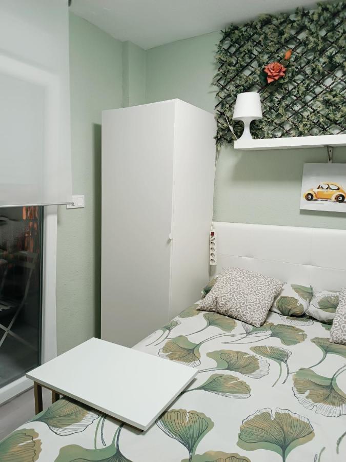 Habitaciones2 Renfe Alicante Luaran gambar