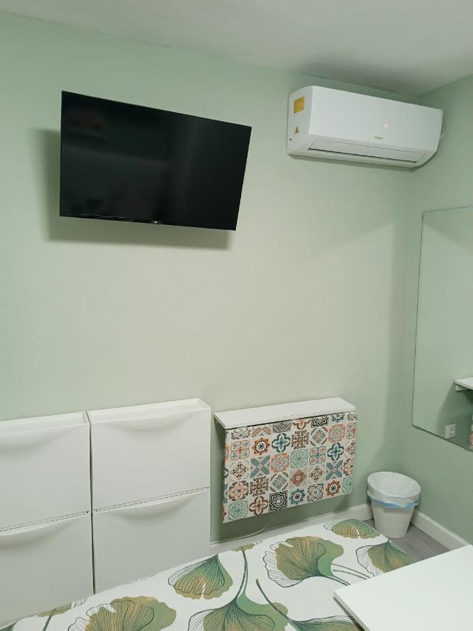 Habitaciones2 Renfe Alicante Luaran gambar